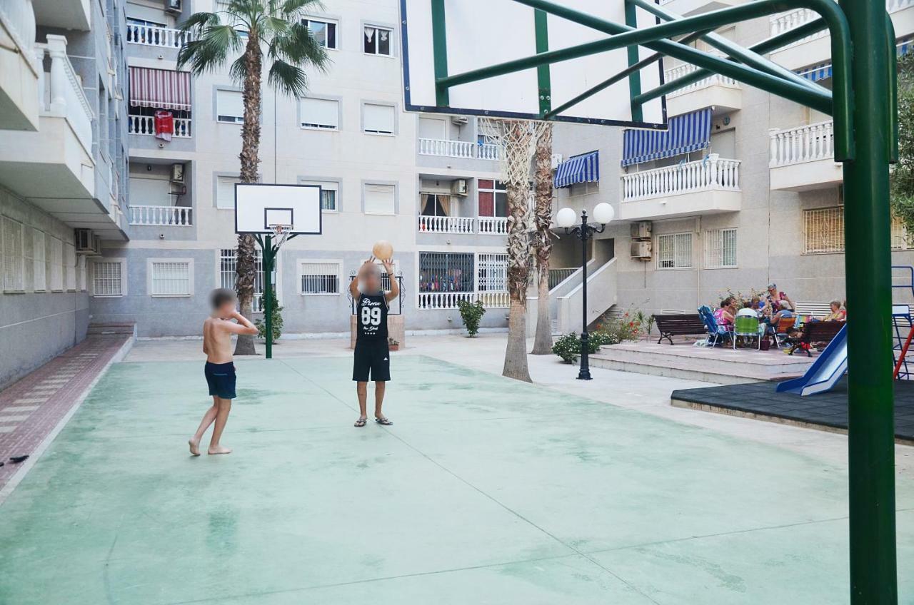 Pretty Studio With Swimming Pool 또레비에하 외부 사진